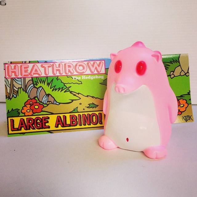 Large Sofubi Heathrow the Hedgehog 14