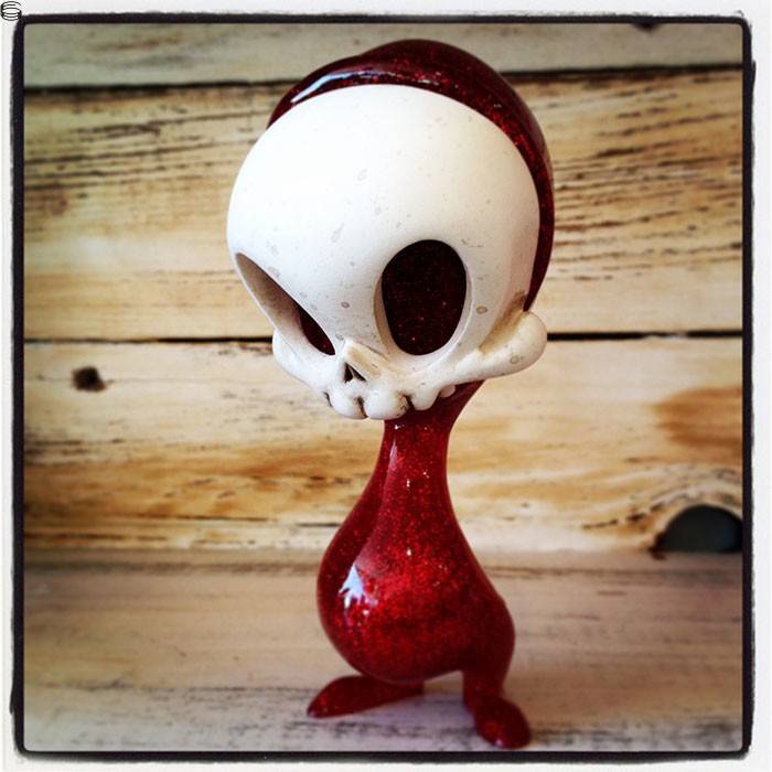 Skelve Red Glitter Mini 16