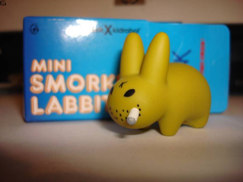 Frank Kozik - Smorkin' Labbit Series 5 - Olive Edition