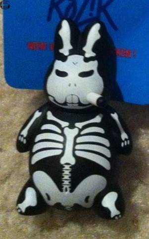 Frank Kozik - Smorkin' Labbit Series 5 - Skeleton Edition