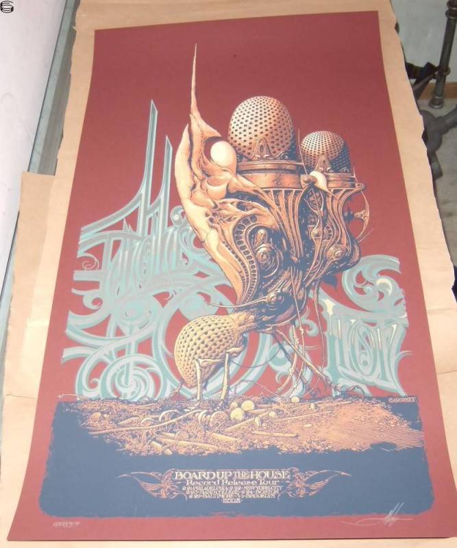 Aaron Horkey - Genghis Tron Board Up the House Tour 08 - Burgundy Edition