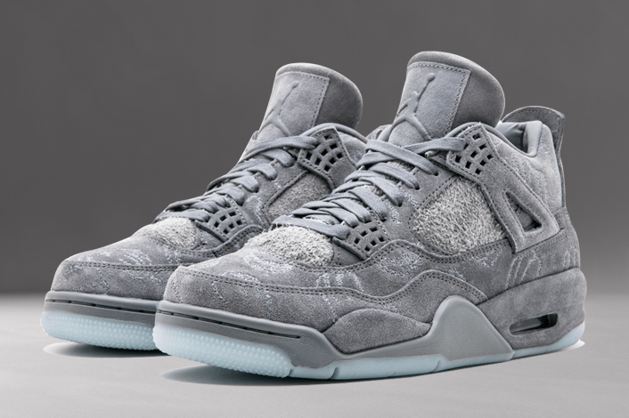 Kaws - Air Jordan 4 Retro - Cool Grey