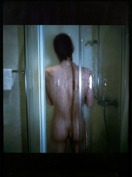 DAVID H. IN THE SHOWER, LAUSANNE